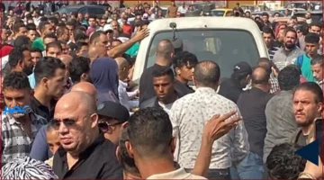 وصول جثمان إسماعيل الليثي إلى مسجد ناصر بإمبابة استعدادًا لتوديع الجنازة